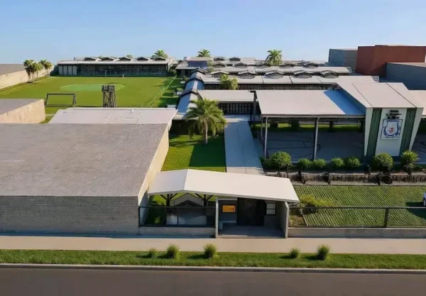 Nueva Escuela de Excelencia en Batán: proyecto educativo avanza tras años de retraso