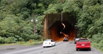 imagen que ilustra la entrada del túnel Zurquí donde la Ruta 32 tendrá cierres parciales por demarcación. Foto original de InfoNoticiasCR.com.